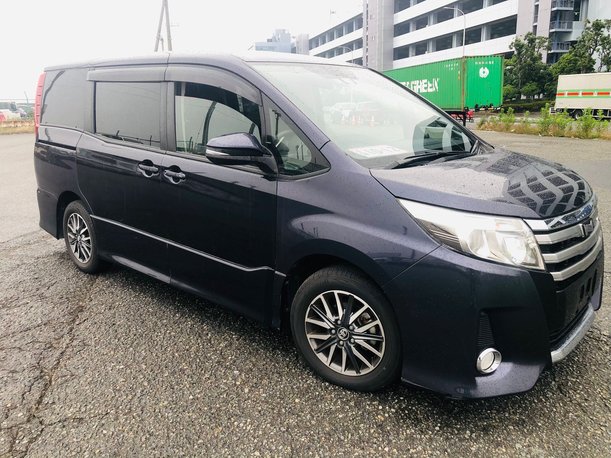 2016 TOYOTA NOAH SI